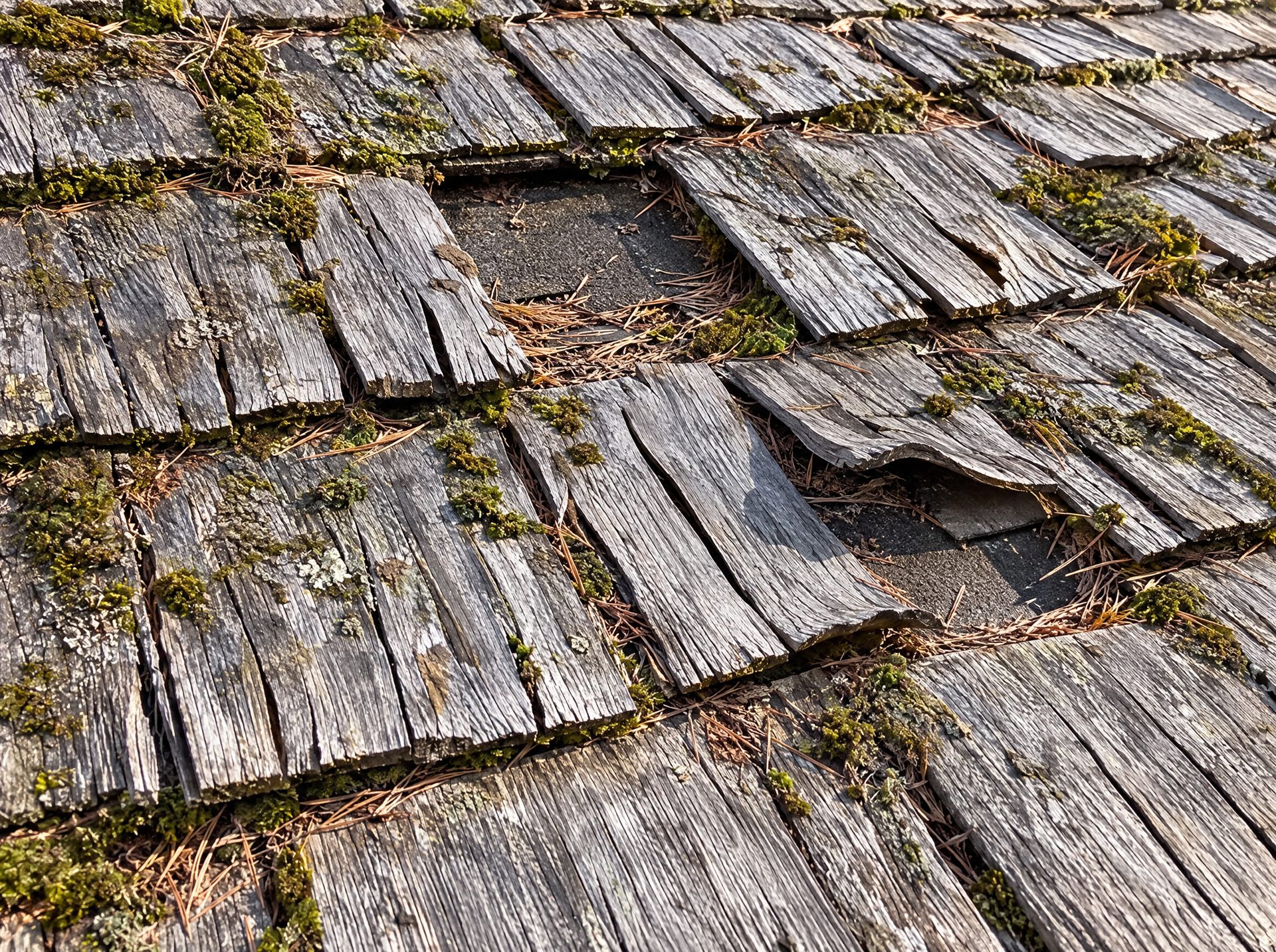 Before the roof repair in Littleton, photo 2
